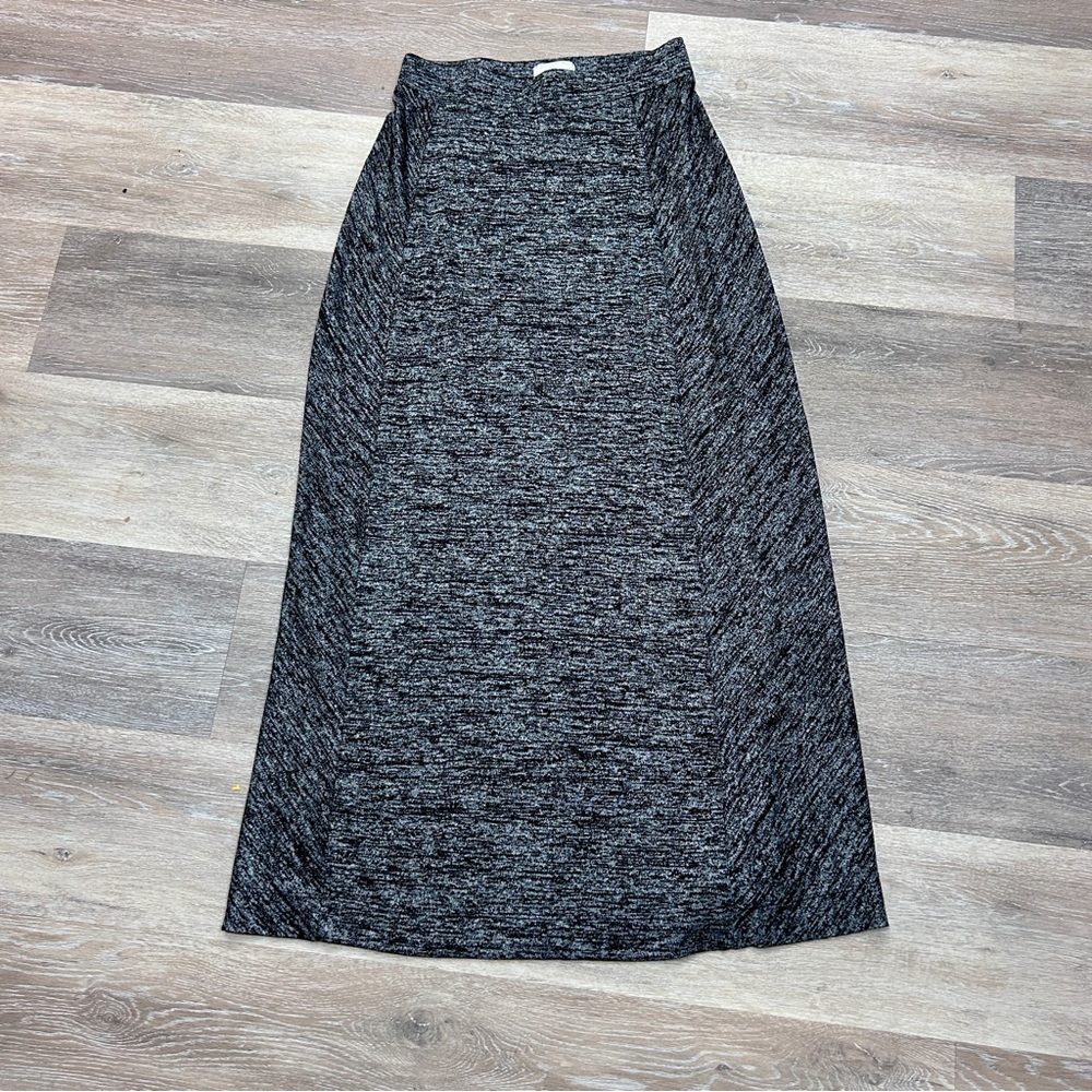 Lou & Grey Heathered Knit A‑Line Midi Skirt XS Gray Soft Stretchy Comfy